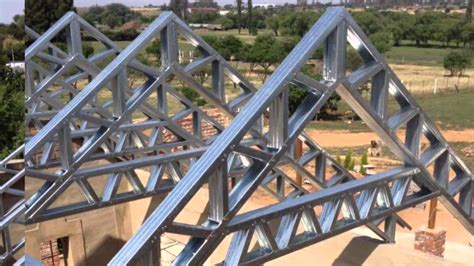 metal truss fabricators|custom made roof trusses.